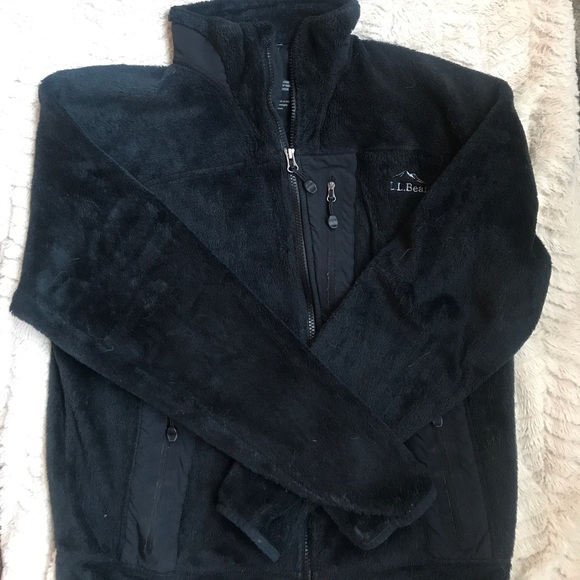 L.L. Bean Jackets & Blazers - L.L. Bean Black sz Small fleece jacket