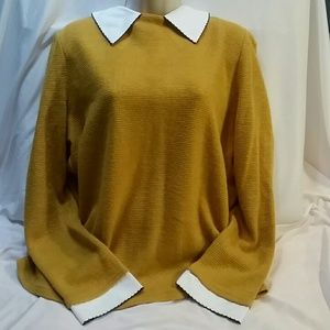 Small ribbed sweetheart collar sweater NWOT