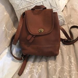 Vintage Coach brown leather backpack!