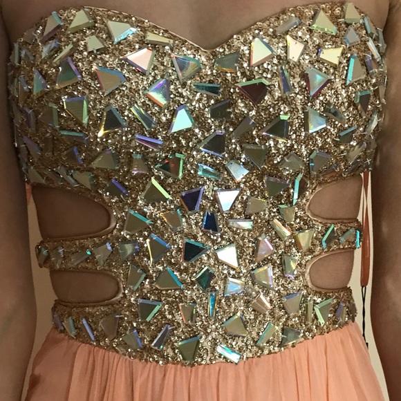 La Femme Sequin/Rhinestone cut out prom dress - Picture 3 of 7