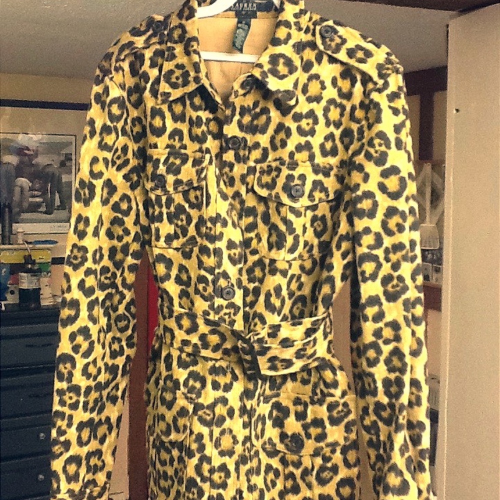 Women button up leopard light weight jacket