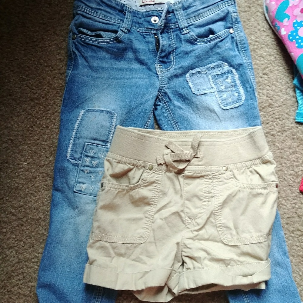 2 pieces of 4T bottoms