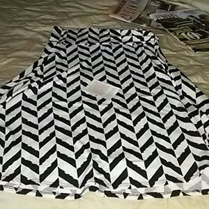 LulaRoe skirt size Large