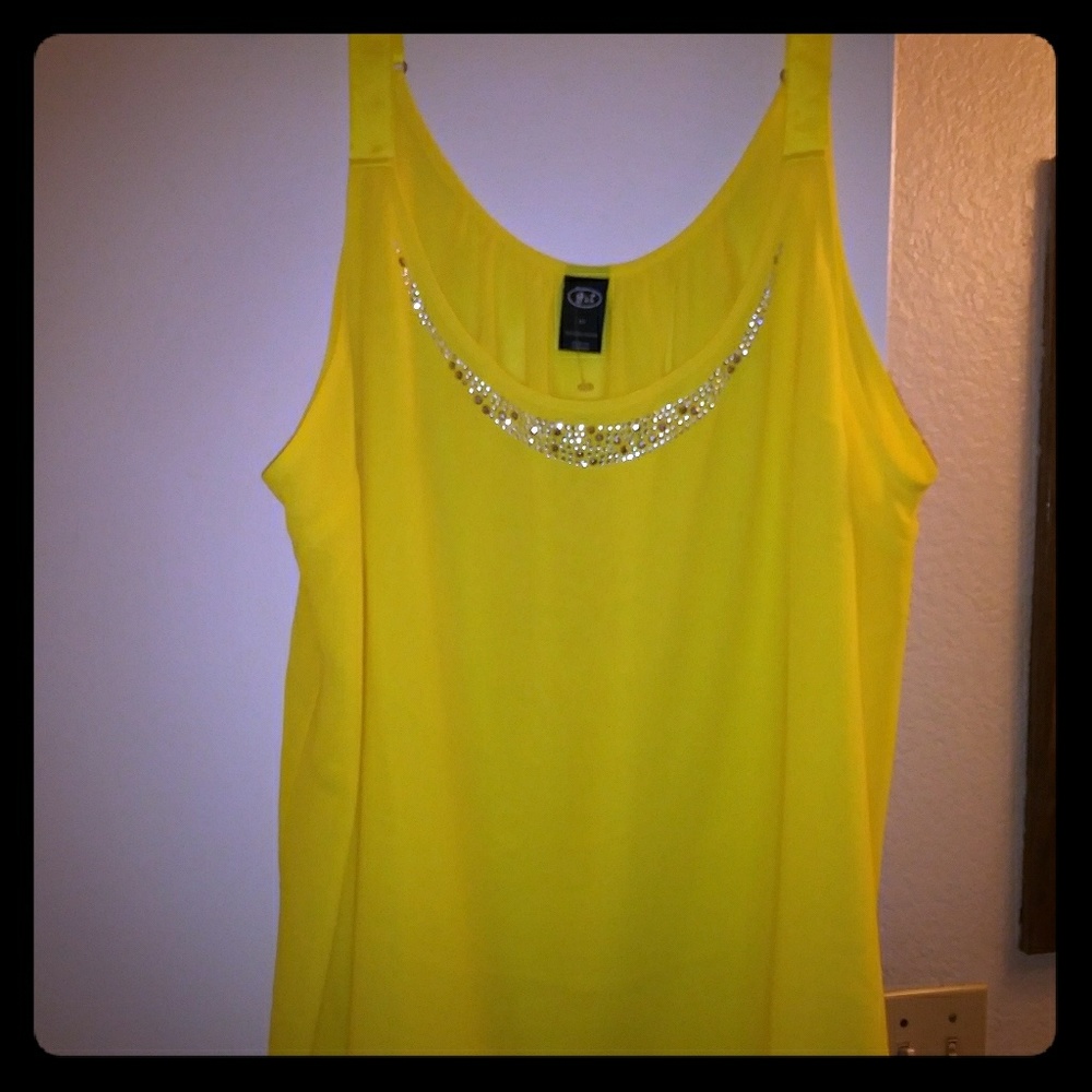 Vibrant yellow top