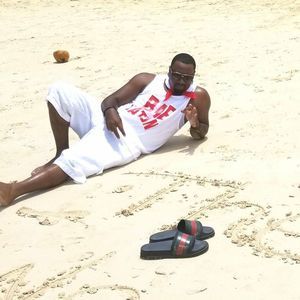 Meet your Posher, Dennis