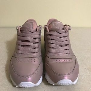 Basura cobertura entrevista Reebok Shoes | Reebok Classic Leather Pearlized Rose Goldwhite | Poshmark Basura cobertura entrevista Reebok Shoes | Reebok Classic Leather Pearlized Rose Goldwhite | Poshmark