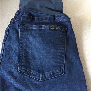 7 maternity jeans from Pea in the Pod
