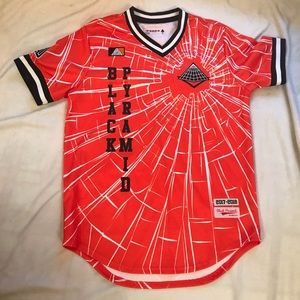 🔥Black Pyramid Jersey 🔥last one better cop it.