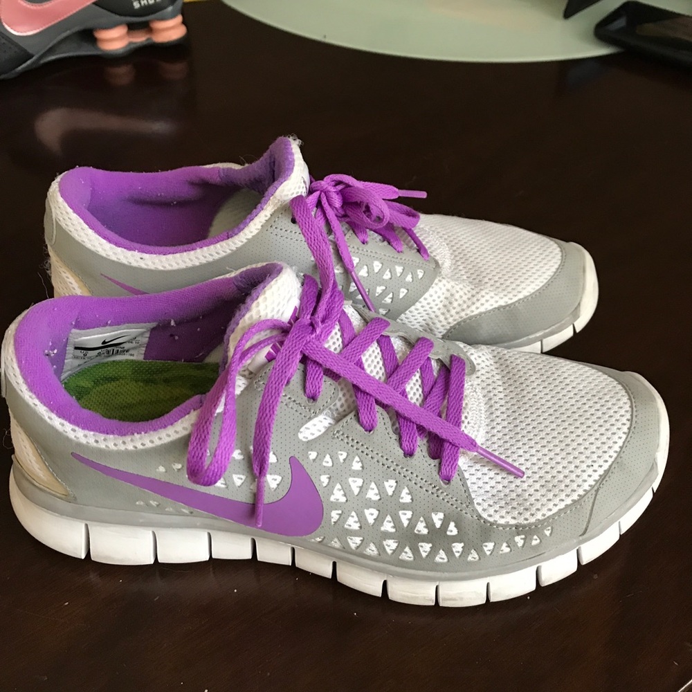 Nike Free women’s snickers