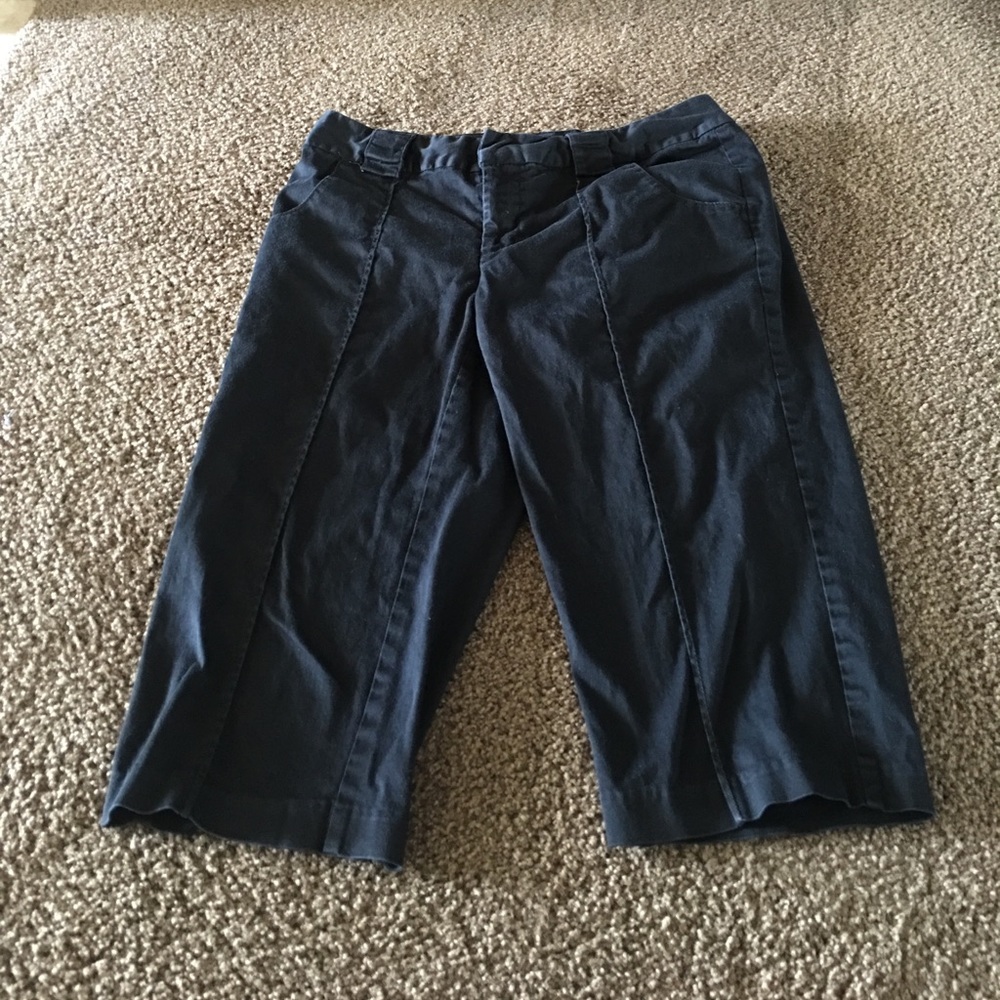 Women's a.n.a Capri dress pants