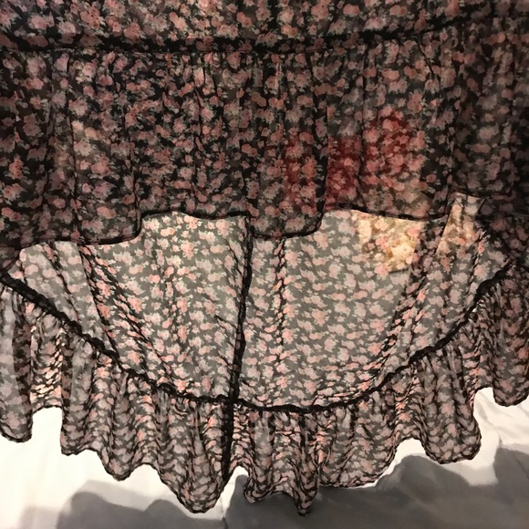 Stunning Dress or a skirt - Picture 4 of 8