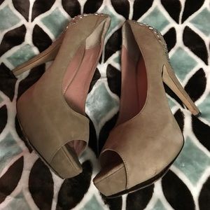 Vince camuto studded heels