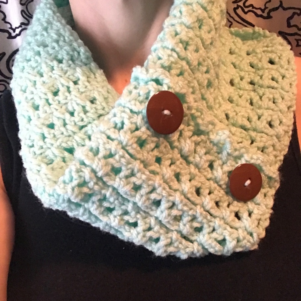 Hand made Mint crochet Cowl