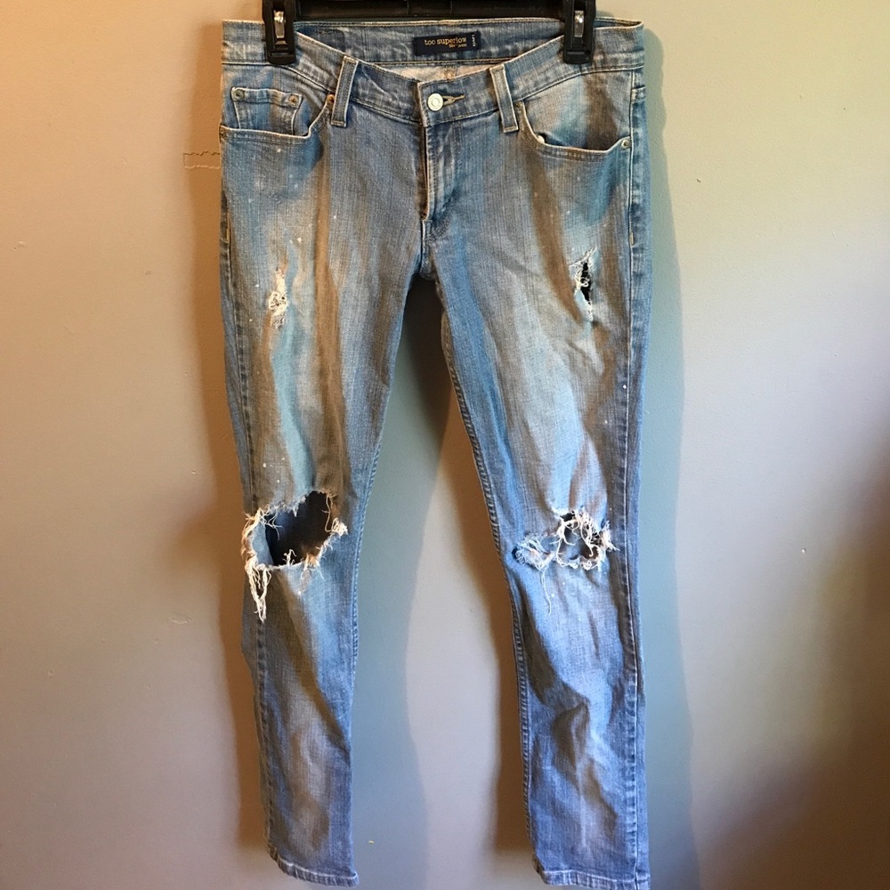 2/$20 Levi Distressed Denim