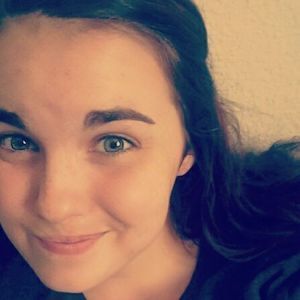 Meet your Posher, Brenna