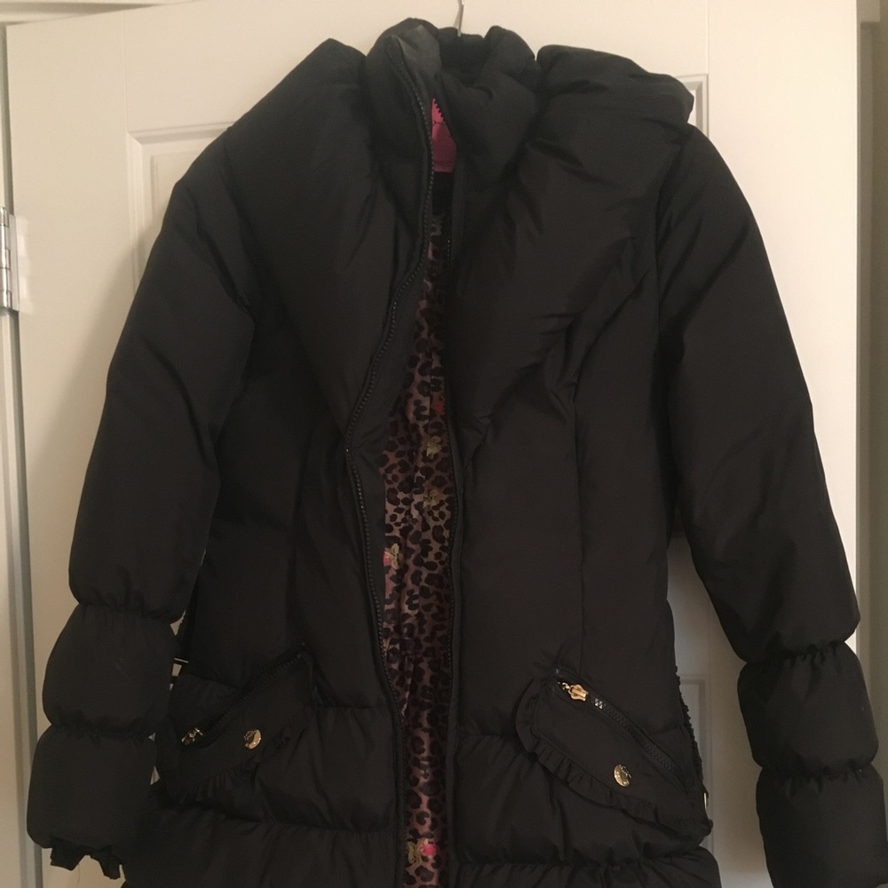 Black puffy coat