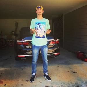 Meet your Posher, Dylan