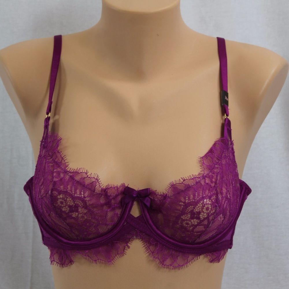 VICTORIA'S SECRET VERY SEXY FUSCIA LACE DEMI BRA