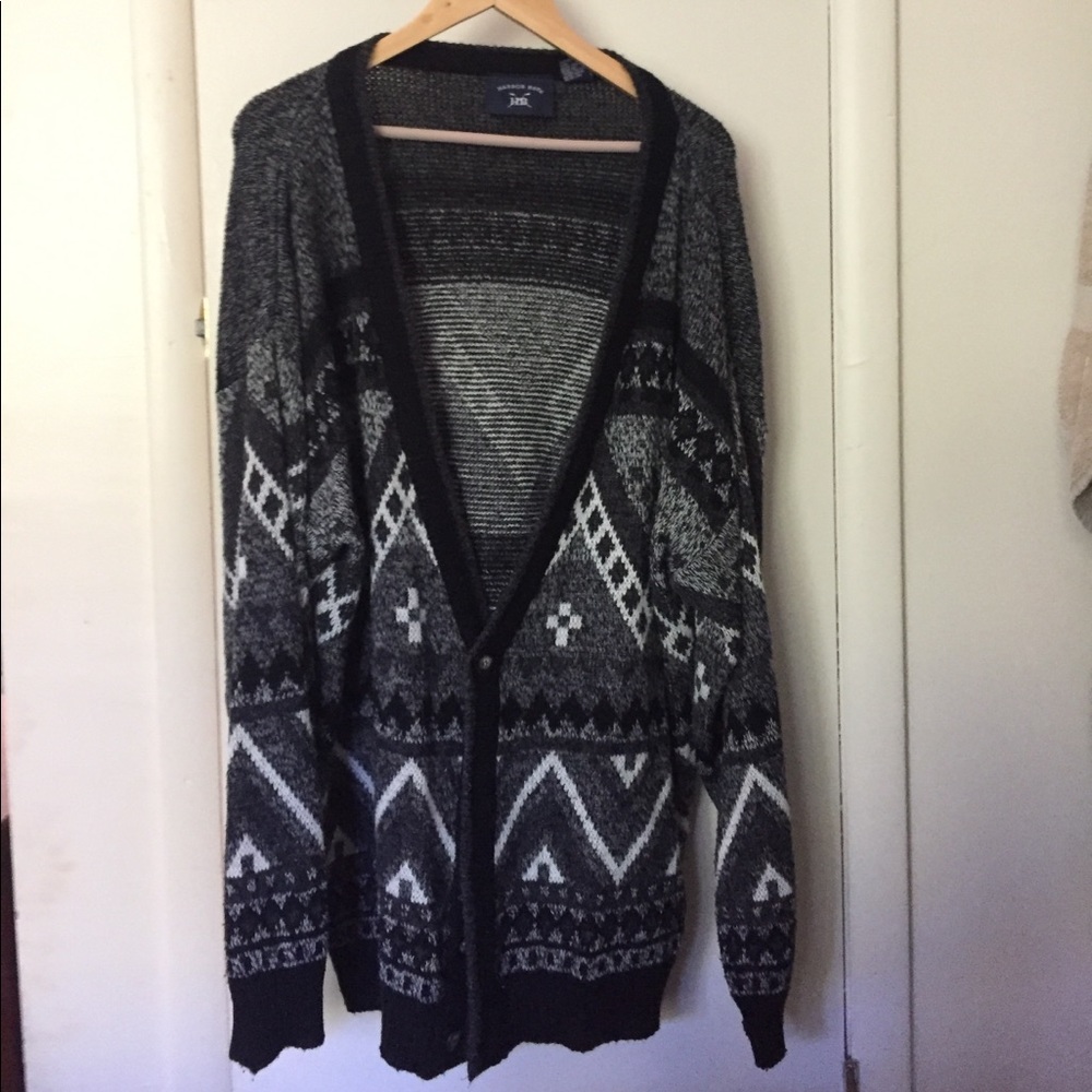 Harbor Bay black and white sweater