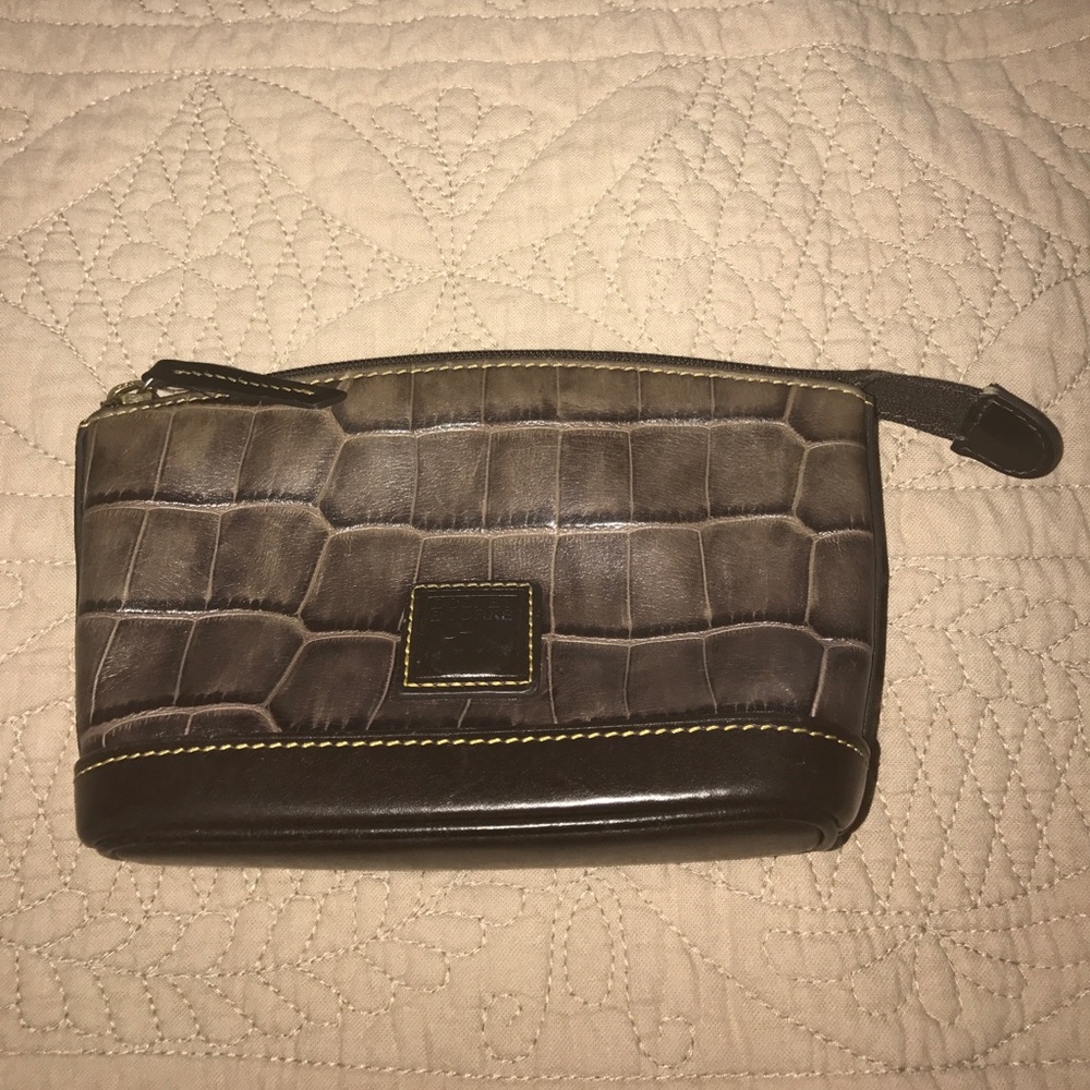 Rooney and Burke makeup pouch