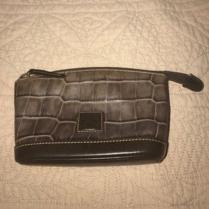 Rooney and Burke makeup pouch