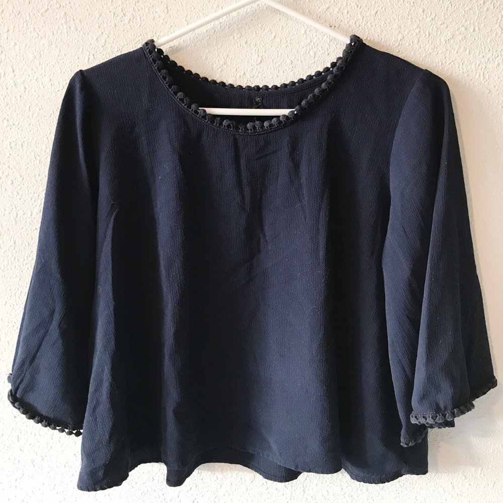 BJEWEL NAVY WIDE SLEEVE BLOUSE