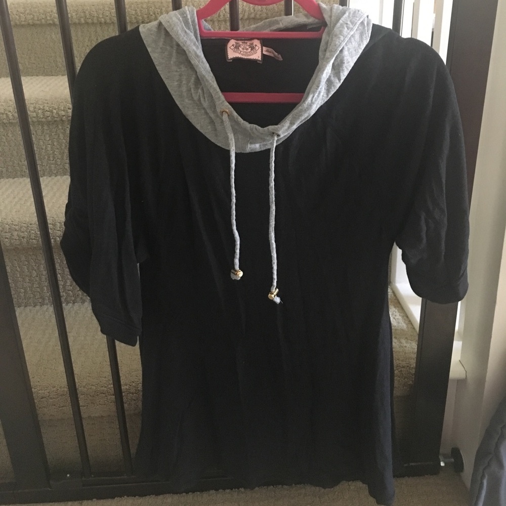 Juicy couture black half sleeve shirt with hoodie