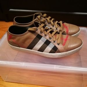 Women's Burberry Sneakers 9B