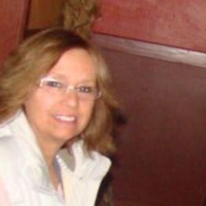 Meet your Posher, Debbie