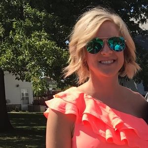 Meet your Posher, Abby