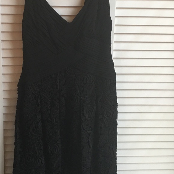 BCBG STRAPLESS DRESS - Picture 5 of 7