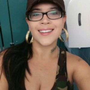 Meet your Posher, Deborah