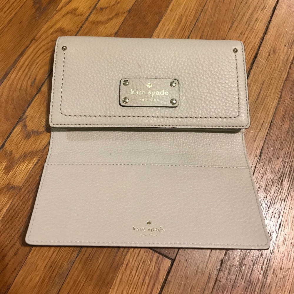 Kate spade BNWT wallet leather