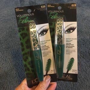 2 voluminous L’Oréal mascara black/brown