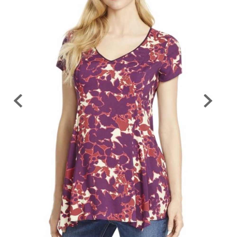 Jessica Simpson Keyhole Detail Maternity Blouse