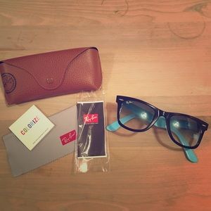 Ray-Ban Waferer sun glasses is great condition!