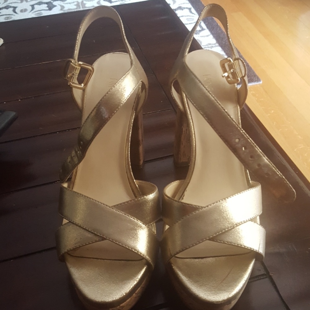 Nine West Cork/ Gold Heels
