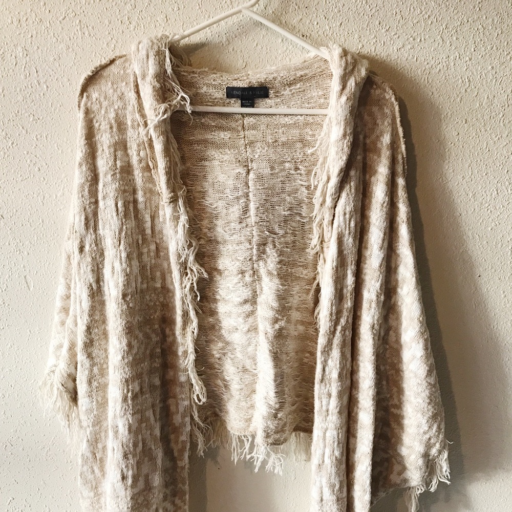 KENDALL & KYLIE AZTEC HOODED PONCHO