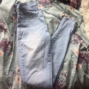 Mudd Light-wash High-Rise Jeggings