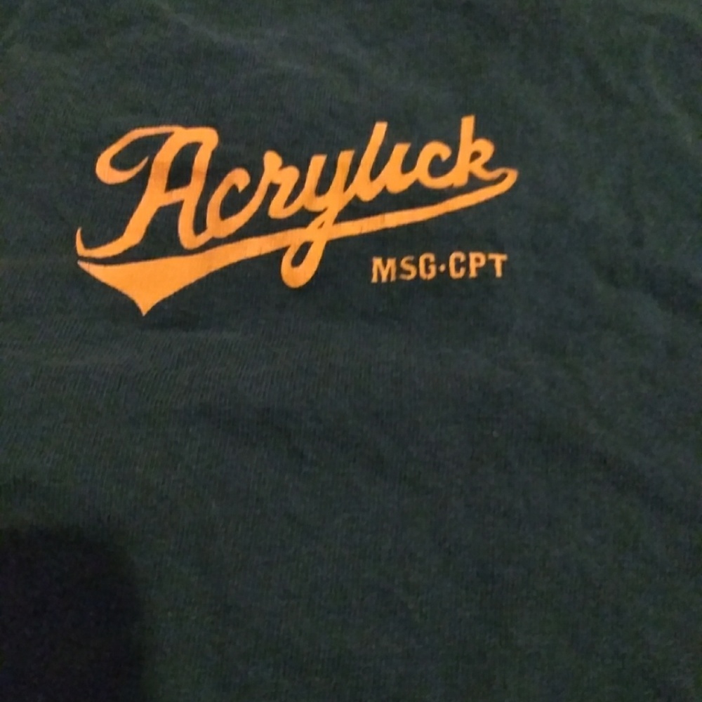 Acrylick Tee
