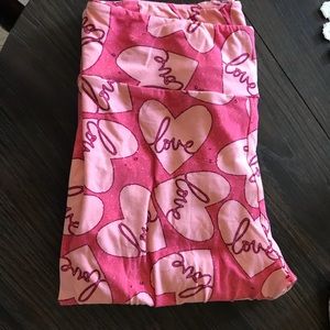 *3/$30* LuLaRoe TC Valentines Day Leggings