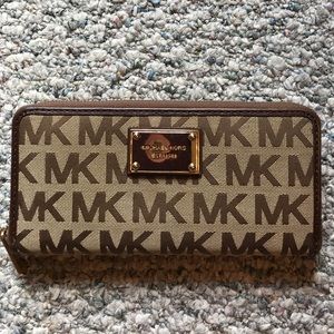 Michael Kors wallet