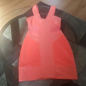 Bebe dress with zipper