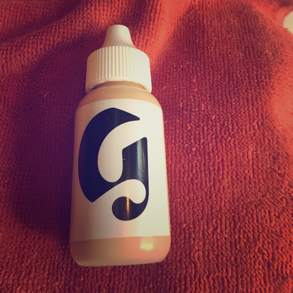 Glossier skin tint medium barely used