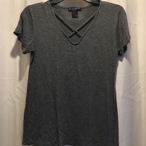 V neck cross strap front T-shirt
