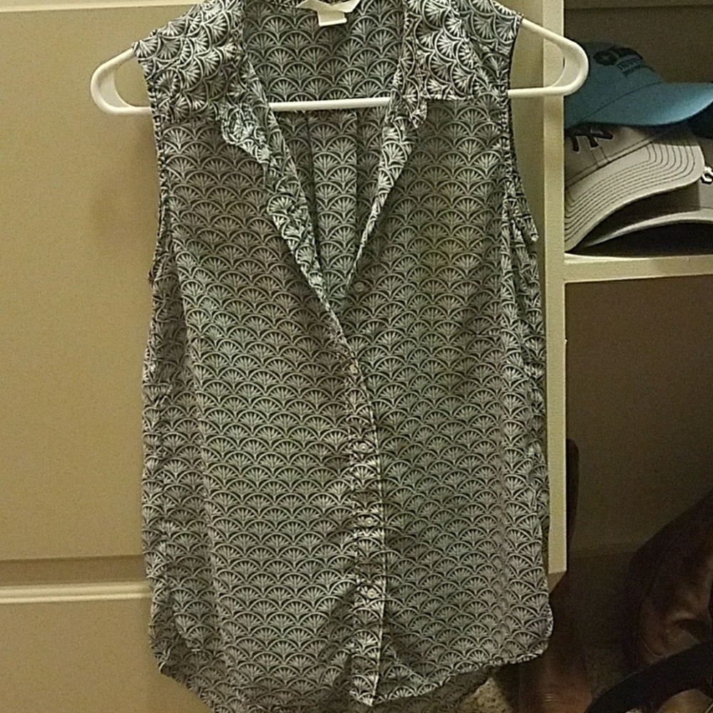 Collared tank top