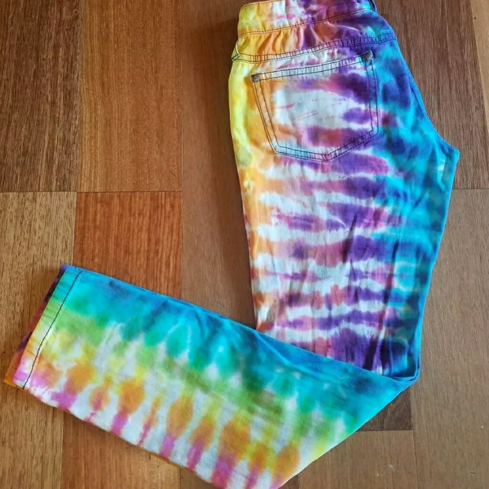 SALE Free People Size 28 Rainbow Tie Dye Jeans