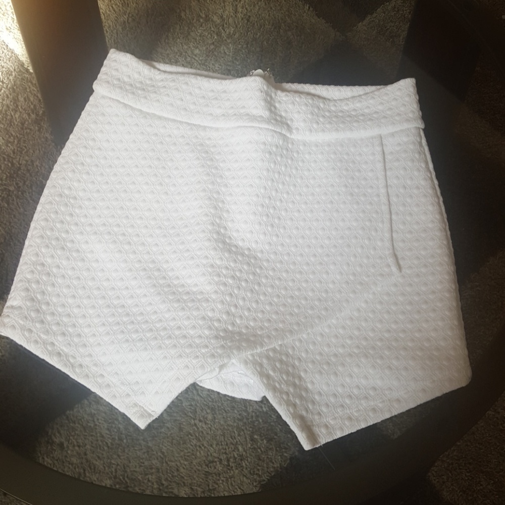 Bebe skorts