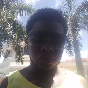 Meet your Posher, Larry