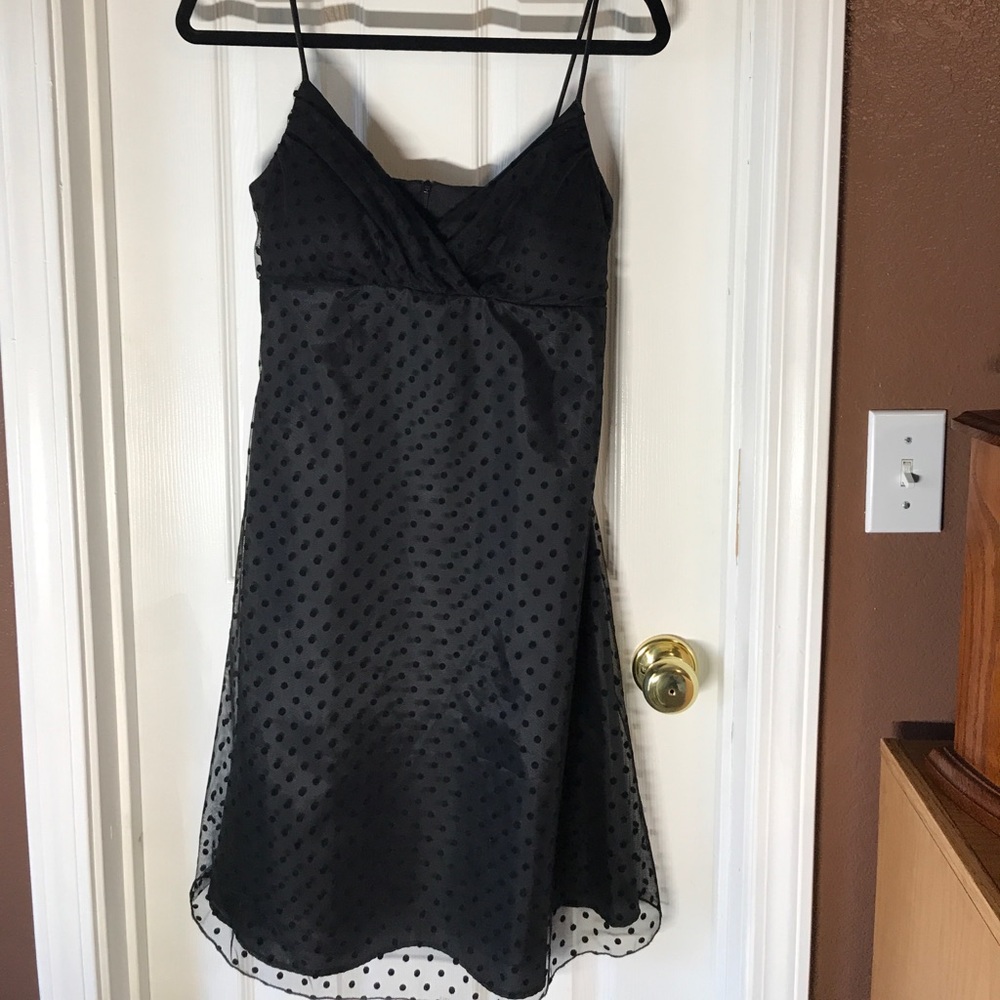 Lovely little black party dress size 6.